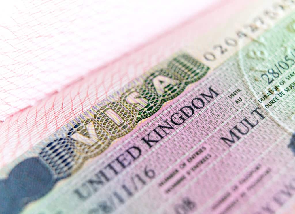 Why UK Net Migration Fell to 171,000 in 2025: Biggest Drop in Over a Decade Explained
