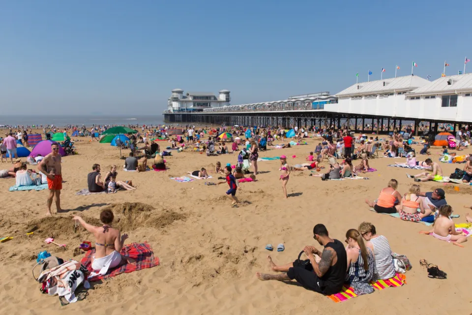 England Heatwave Alert: Full List of 15 Places Set to Reach 29C or Higher This Bank Holiday Weekend