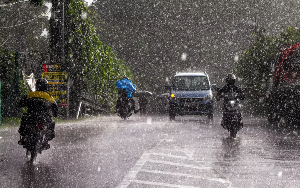 Heavy Rains Lash Rayalaseema as Raptadu Records Highest 102.2 mm Rainfall