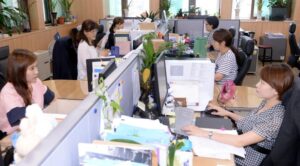 Women Hold Just 14% of Senior Government Positions in South Korea, New Data Reveals