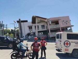 Tsunami Waves Reach Japan After Powerful 7.8-Magnitude Earthquake Strikes Near Philippines