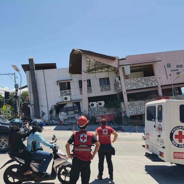 Tsunami Waves Reach Japan After Powerful 7.8-Magnitude Earthquake Strikes Near Philippines